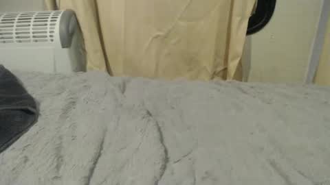 lickurlipz1 online show from March 2025 06:59:02 PM