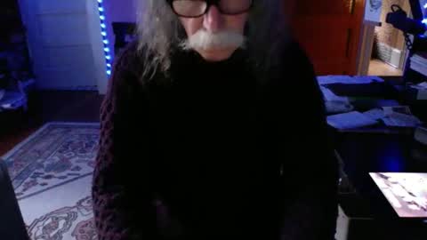 LickYourYoni online show from May 2026 03:35:01 AM