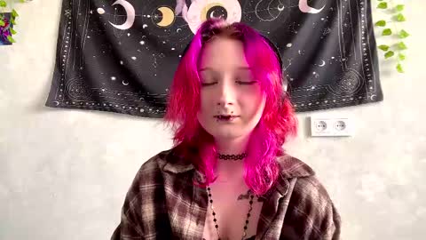 Snapshot of liencanner chatting on May 2026 08:08:02 AM Ava online show from May 2026 08:08:02 AM