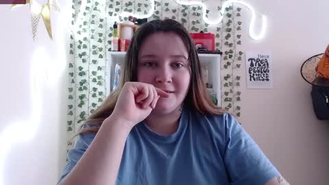 Snapshot of light_lunaa chatting on January 2025 07:29:01 AM light_lunaa online show from January 2025 07:29:01 AM