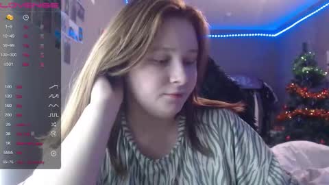 light_lunaa online show from January 2026 03:39:01 PM