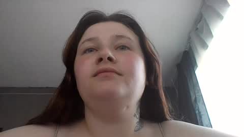 light_lunaa online show from June 2026 01:24:02 PM