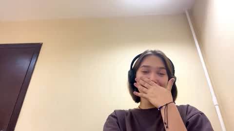 Bella online show from October 2025 02:53:01 PM