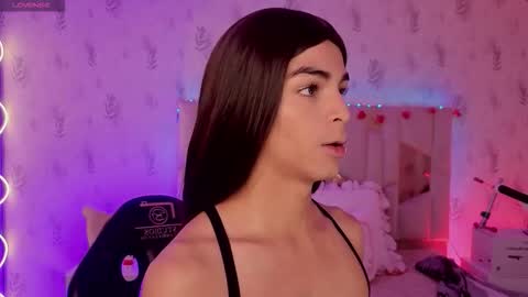 LIHIAN online show from March 2026 12:31:02 PM