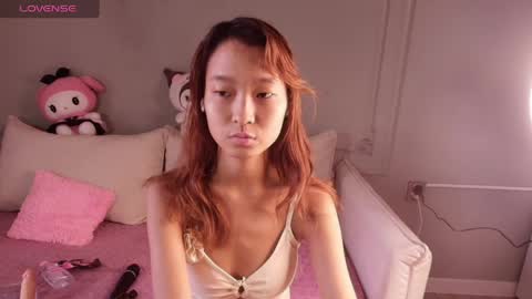 Lihn Pham online show from April 2026 03:15:01 AM