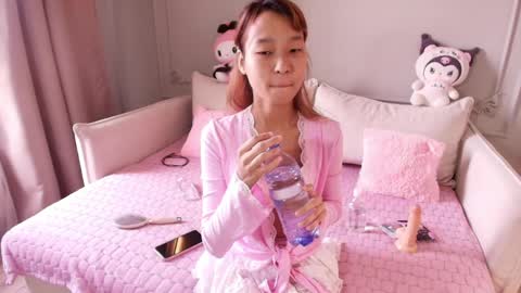 Lihn Pham online show from April 2026 03:05:01 AM