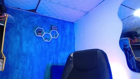 Daniel online show from January 2025 04:27:01 PM