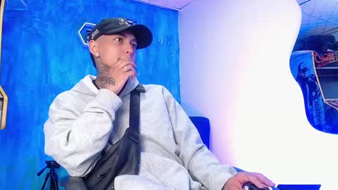 Daniel online show from January 2025 01:03:01 PM