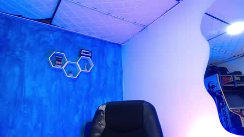 Daniel online show from February 2025 04:39:02 PM