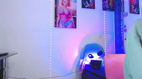 Daniel online show from November 2025 05:35:01 PM