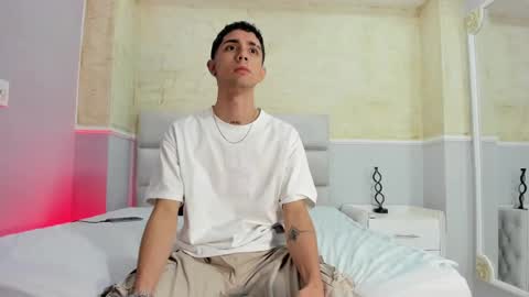 L I I A M online show from February 2025 05:18:02 AM