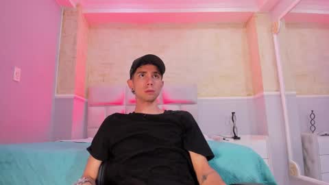 L I I A M online show from February 2025 09:26:02 AM