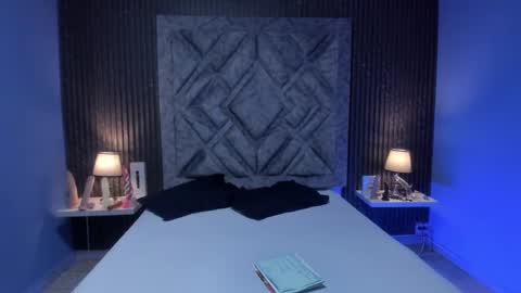         online show from March 2025 11:42:02 AM