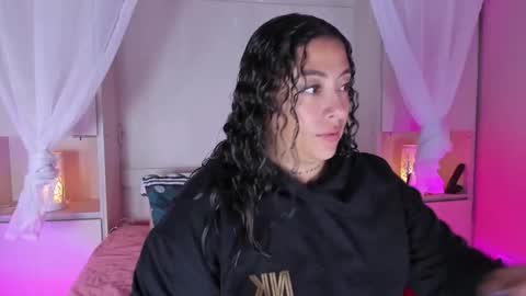         online show from November 2025 11:43:01 AM