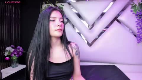 Snapshot of liinzy_rouse chatting on July 2026 05:01:01 PM Brittany online show from July 2026 05:01:01 PM
