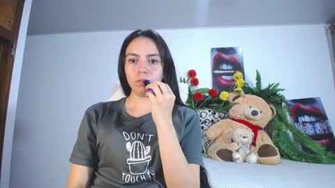 Snapshot of lika_little3 chatting on April 2026 11:48:01 PM Liika online show from April 2026 11:48:01 PM