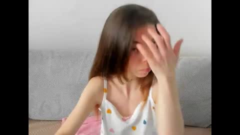 Snapshot of likaaeiston1 chatting on May 2026 06:40:01 AM likaaeiston1 online show from May 2026 06:40:01 AM