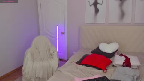 Snapshot of likaklint chatting on February 2025 09:11:01 AM Lika online show from February 2025 09:11:01 AM