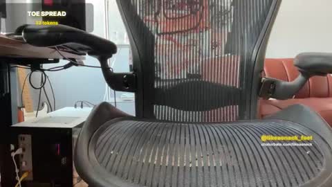 likeasnack online show from February 2026 07:07:01 PM