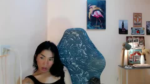 Leng online show from November 2025 06:07:02 PM