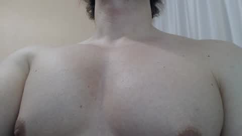 Snapshot of likwidator84 chatting on March 2026 02:15:01 AM Maximus online show from March 2026 02:15:01 AM