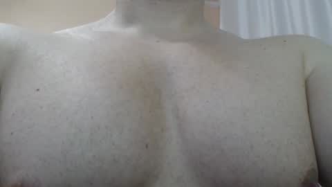 Snapshot of likwidator84 chatting on March 2026 12:44:01 PM Maximus online show from March 2026 12:44:01 PM