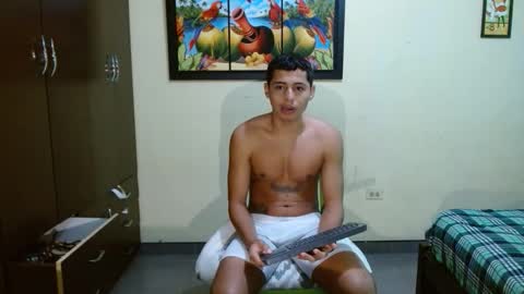 lil_condor_baby online show from November 2025 09:48:01 PM