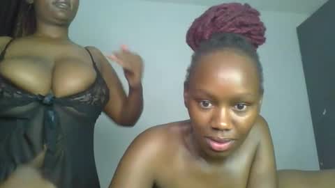 lil_meg online show from February 2026 09:24:01 PM