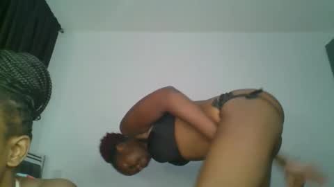 lil_meg online show from February 2026 07:01:02 PM