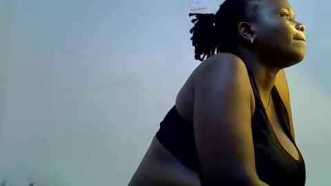 lil_miss23 online show from October 2025 07:41:02 AM