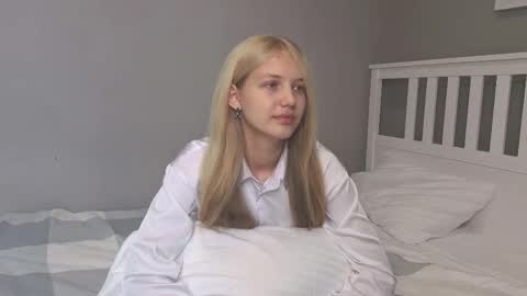 Emma online show from September 2025 08:16:02 AM