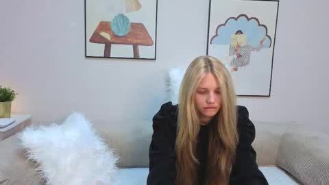 Emma online show from September 2025 11:58:01 AM