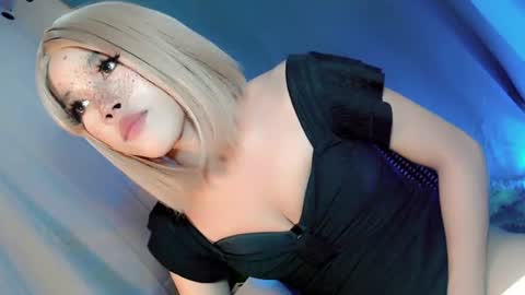 lil_trixxy online show from June 2026 03:48:01 PM