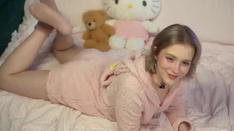 Snapshot of lil_tweety chatting on October 2025 01:06:01 AM Rina  online show from October 2025 01:06:01 AM