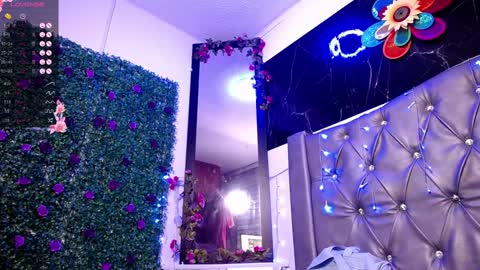   online show from December 2024 10:56:01 AM