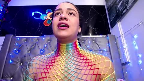   online show from January 2025 01:42:02 PM