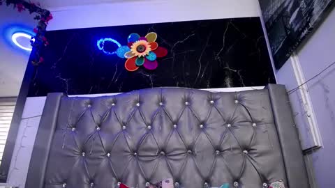   online show from March 2025 06:55:01 PM