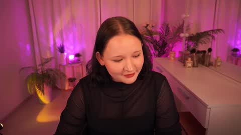  Lila  online show from October 2025 01:42:02 PM