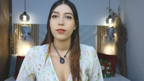 lila_min online show from November 2025 02:17:01 PM