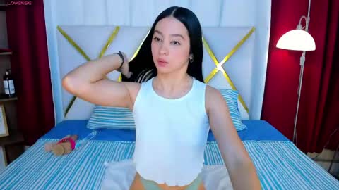 lila_pinky_ online show from April 2026 12:30:02 PM