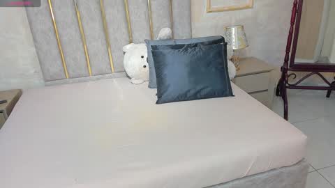 lila bailey  online show from January 2025 07:34:01 PM