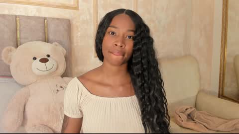 lila bailey  online show from February 2025 02:40:01 AM