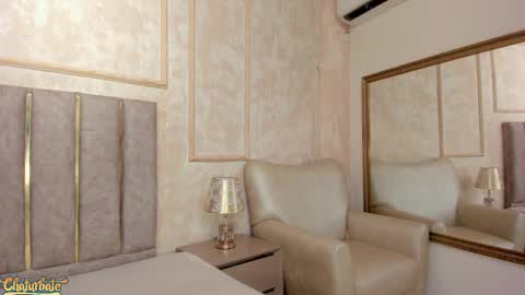 lila bailey  online show from November 2025 08:49:01 PM