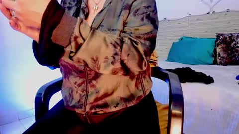 Snapshot of lilah_sweet chatting on January 2025 11:49:02 AM Lilah Sweet online show from January 2025 11:49:02 AM