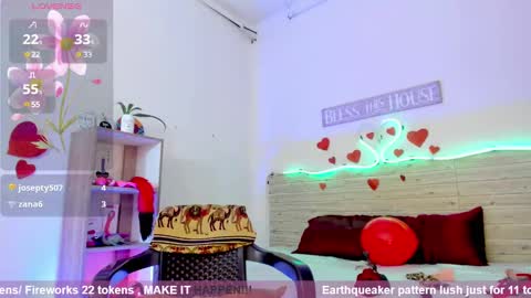 Snapshot of lilah_sweet chatting on February 2025 08:26:01 PM Lilah Sweet online show from February 2025 08:26:01 PM