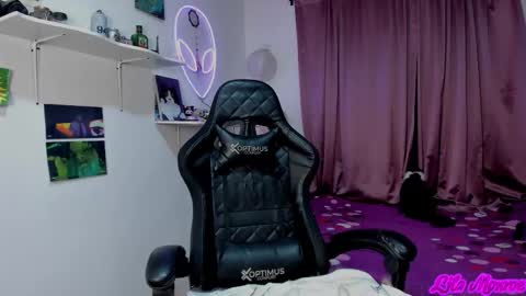 Snapshot of lilamonroe_ chatting on February 2026 06:28:02 AM Lila 3 online show from February 2026 06:28:02 AM