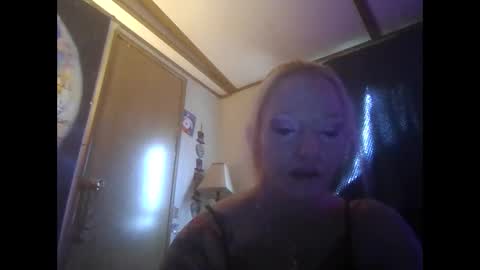 Snapshot of lilbit4u chatting on March 2025 06:59:02 PM lilbit4u online show from March 2025 06:59:02 PM
