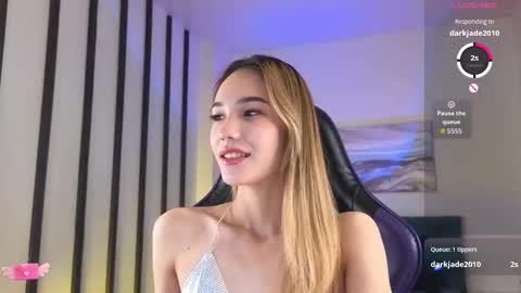 Snapshot of lilcatalia chatting on October 2025 09:37:01 AM Hi im Yuki online show from October 2025 09:37:01 AM