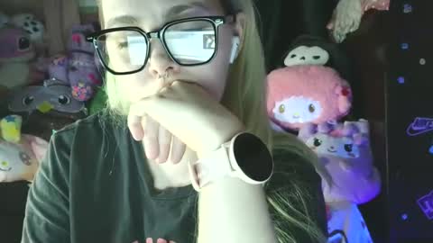 emily ryanson online show from February 2025 03:08:01 PM