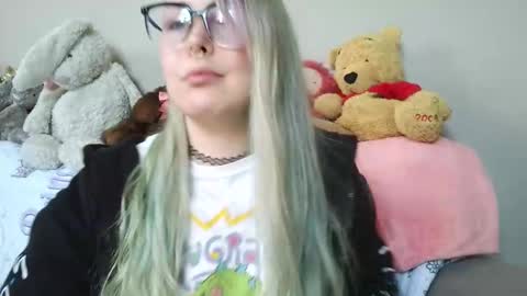 emily ryanson online show from March 2026 08:25:01 PM